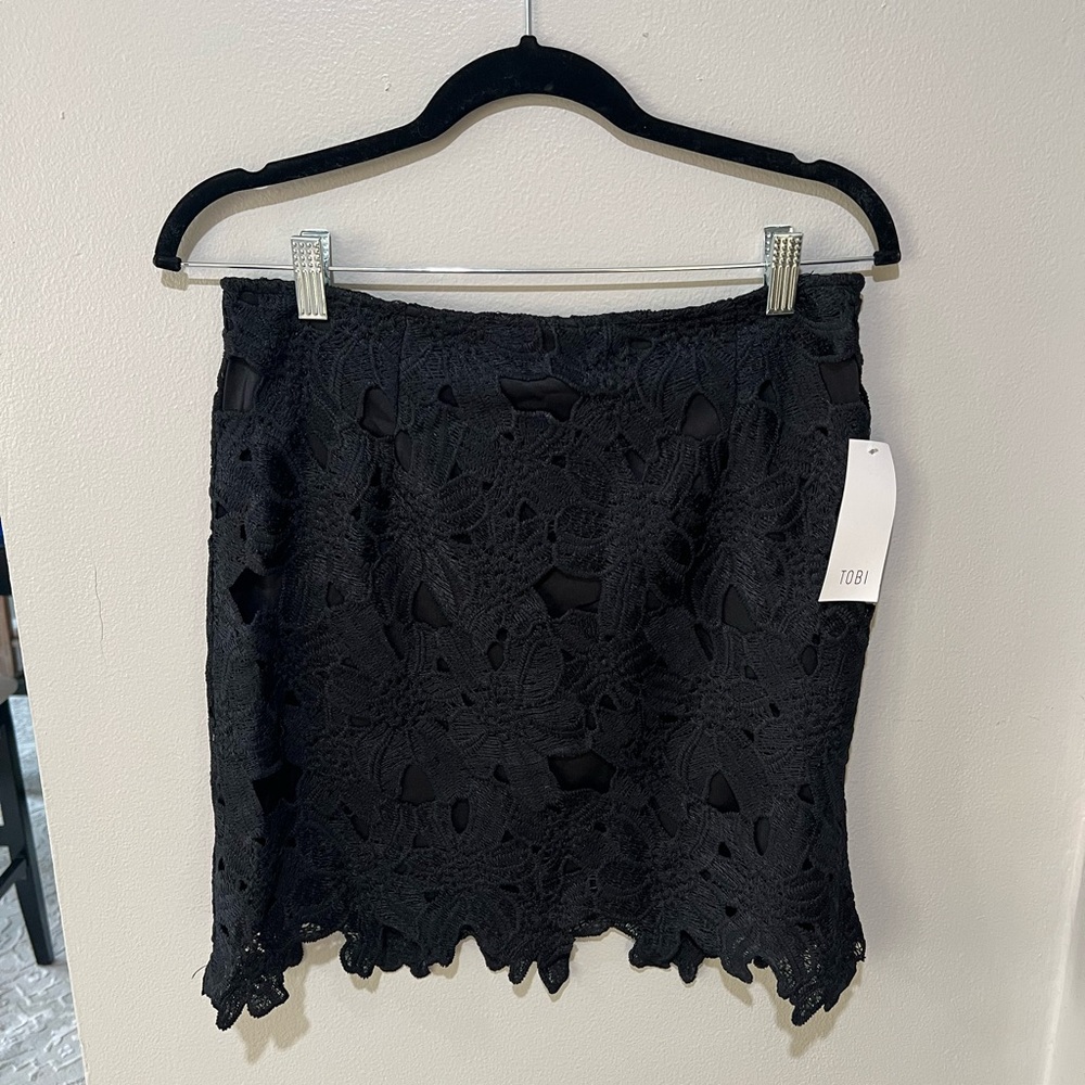 Tobi Black Lace Mini Skirt